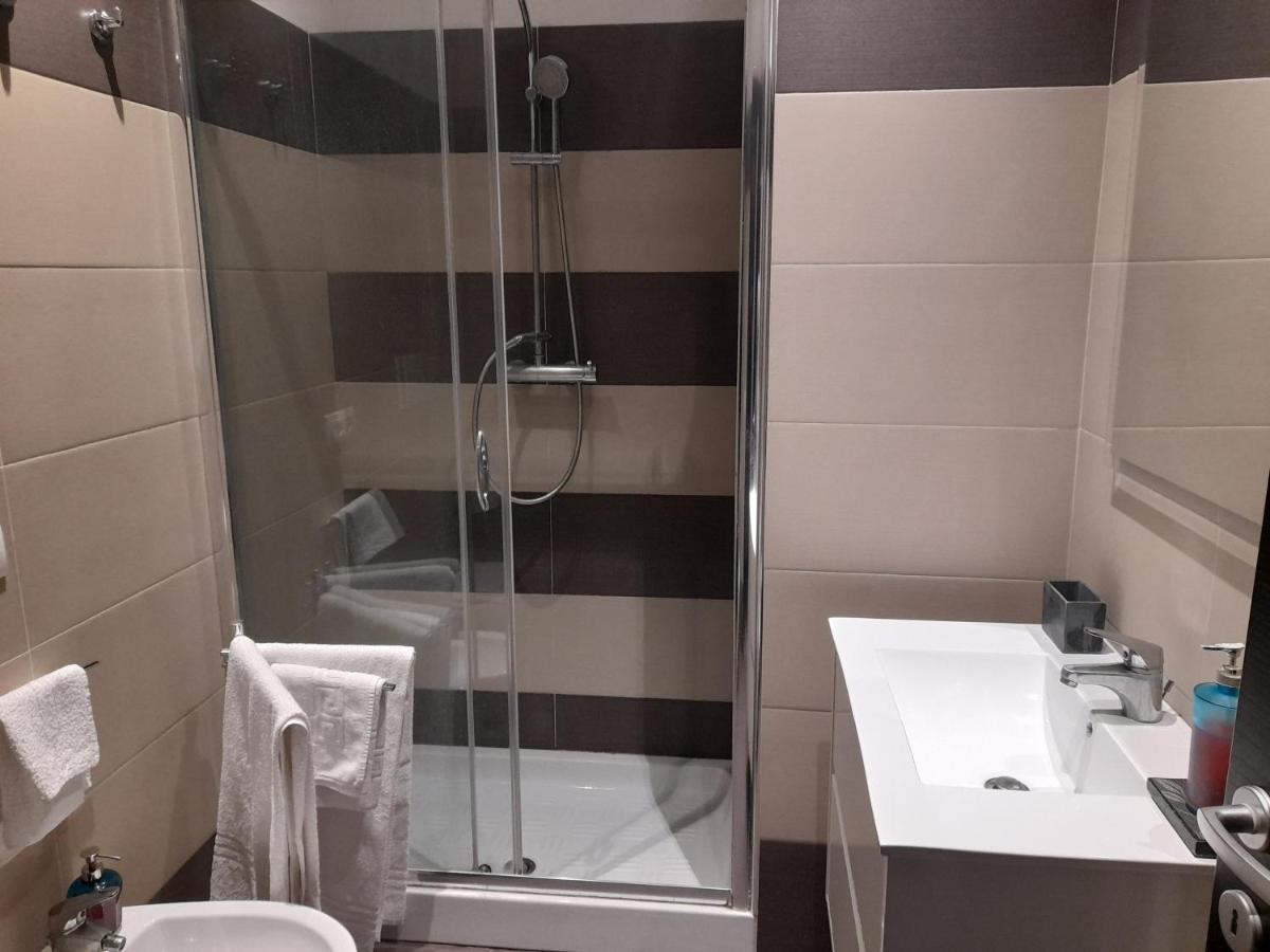 Guest House Piazza Bologna Rome Bagian luar foto
