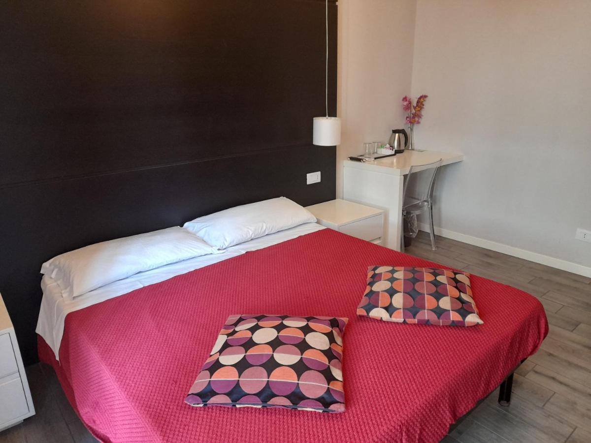 Guest House Piazza Bologna Rome Bagian luar foto