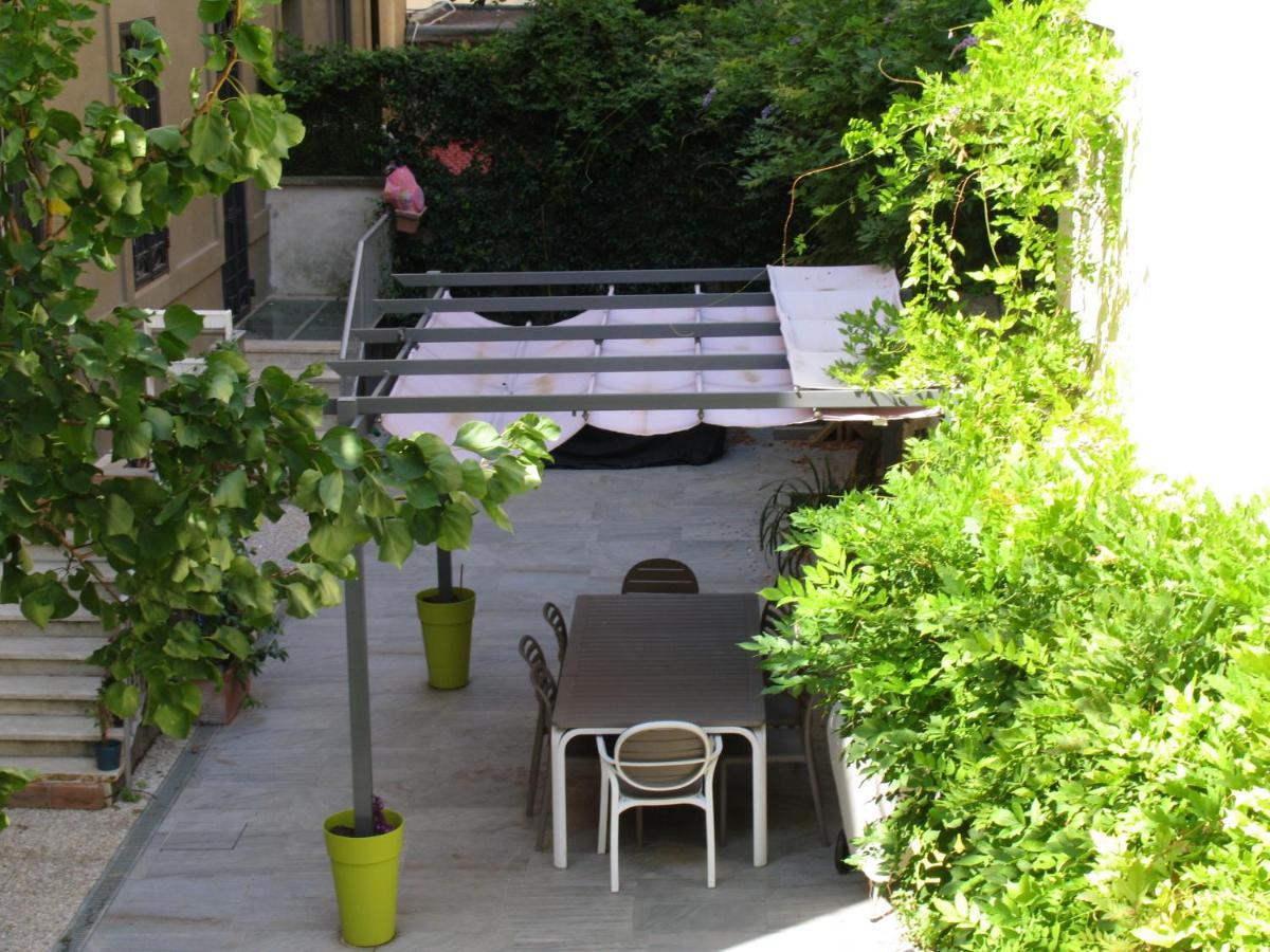 Guest House Piazza Bologna Rome Bagian luar foto