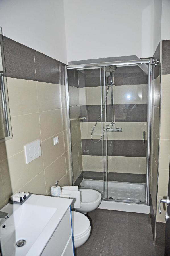 Guest House Piazza Bologna Rome Bagian luar foto