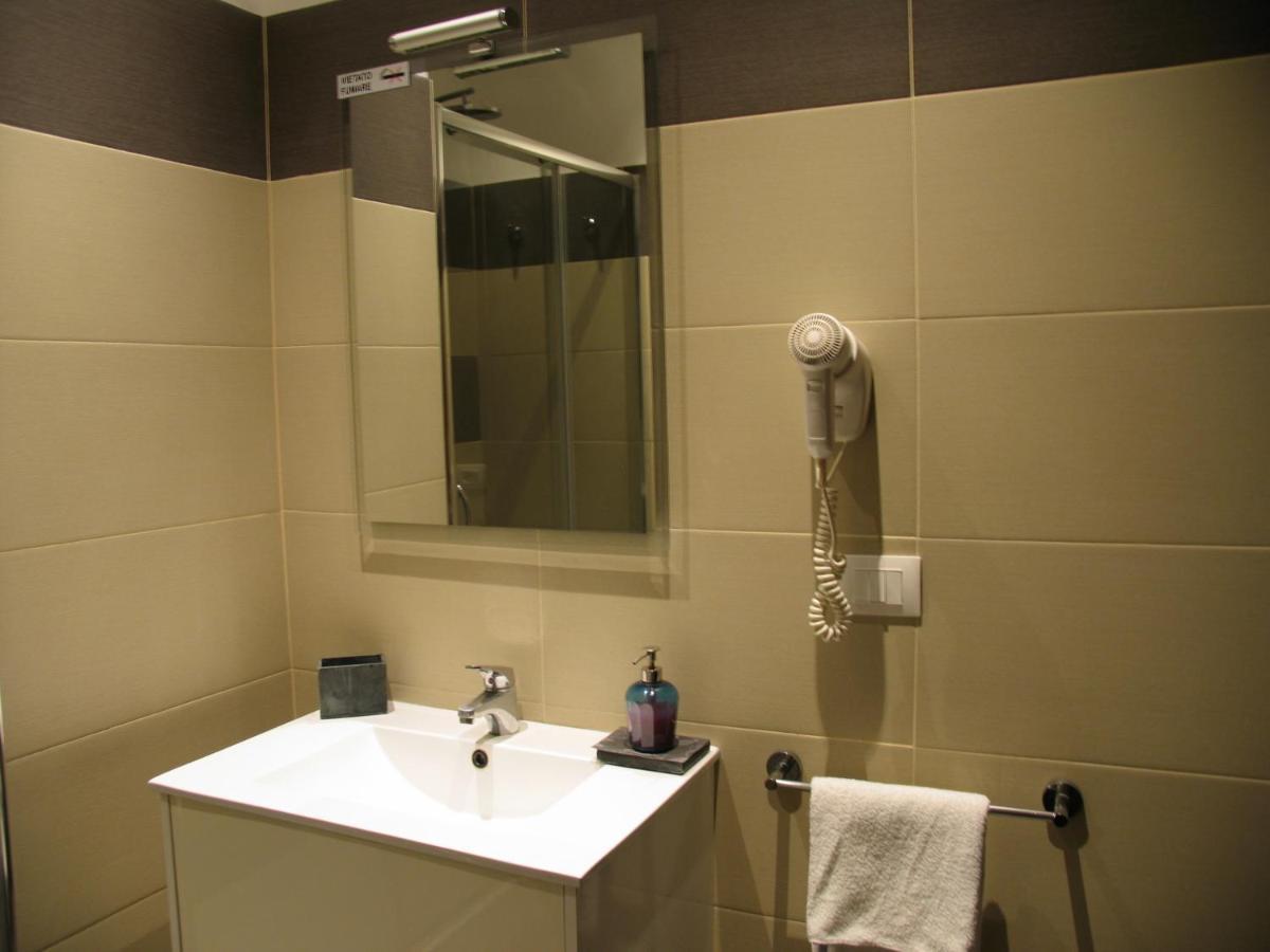 Guest House Piazza Bologna Rome Bagian luar foto