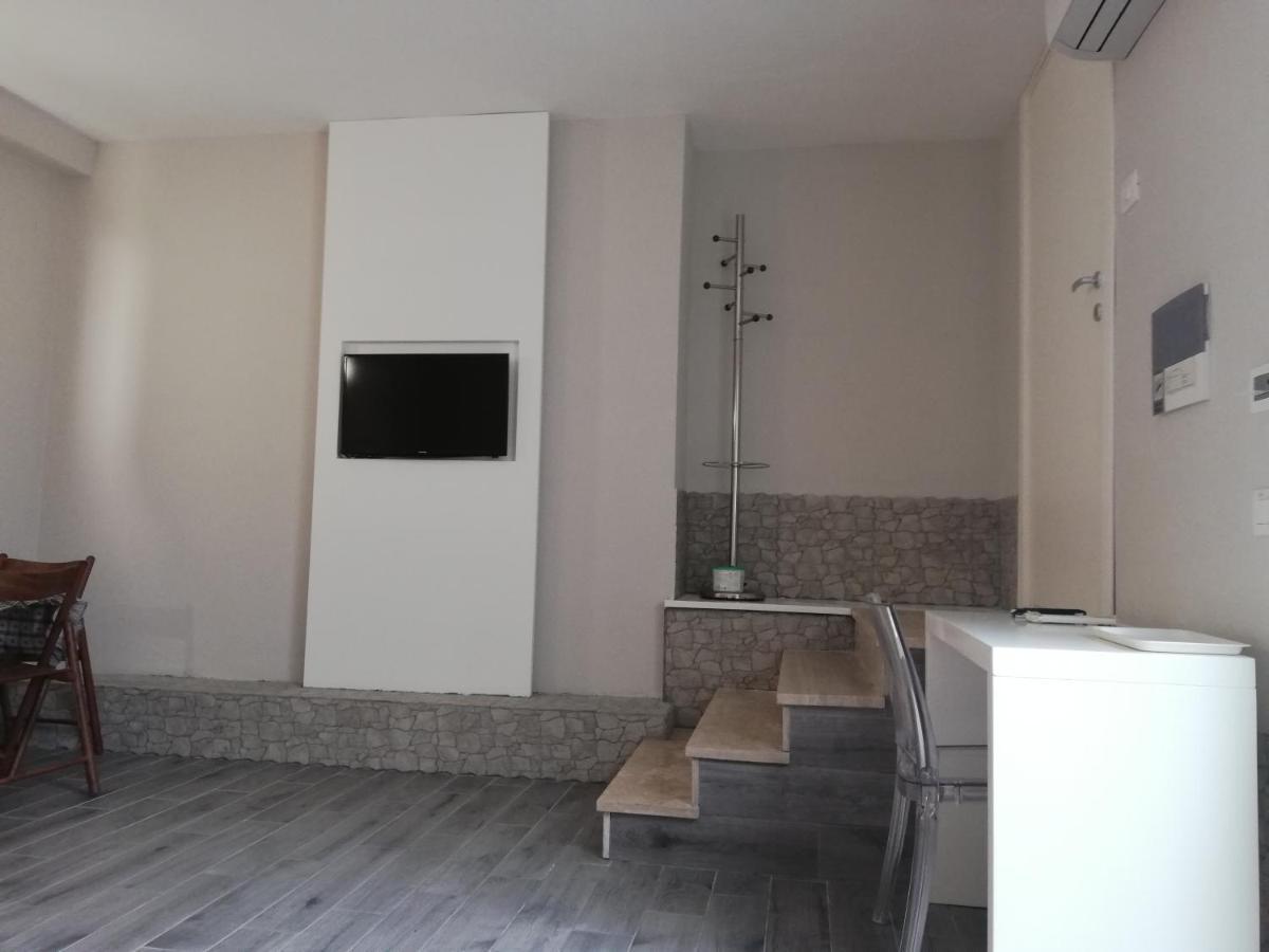 Guest House Piazza Bologna Rome Bagian luar foto
